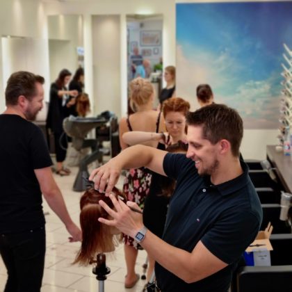 Haarschnitt-Trends 2022 bei Domino Friseur: Unser exklusives Salontraining